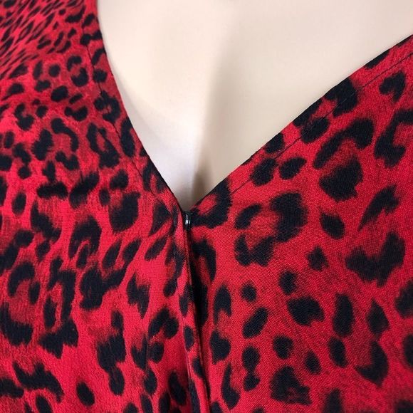 Sanctuary Cori Smocked Sleeve Ted Leopard Blouse - Picture 12 of 16